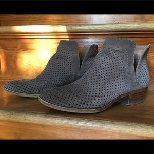 Gently used condition Lucky Brand booties